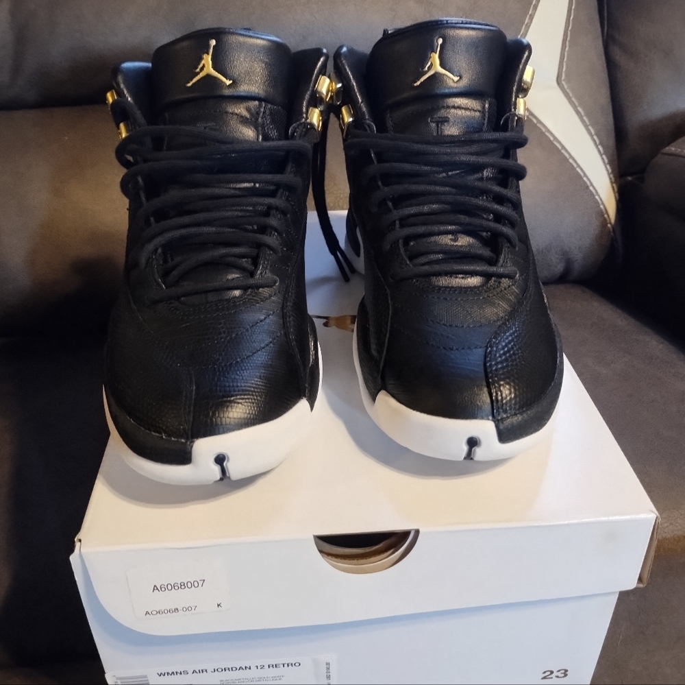Jordan 12 Retro Black Metallic Gold White